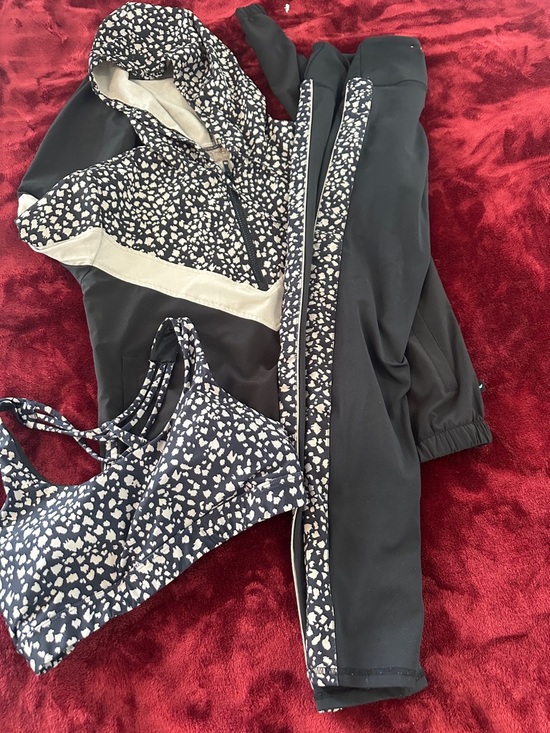 Jessica Simpson Pants - Jessica Simpson Black & Cream leopard Hoodie, Joggers, Sports Bra S EUC